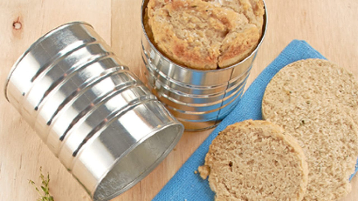 Kampkos: Bierbrood in ’n blikkie