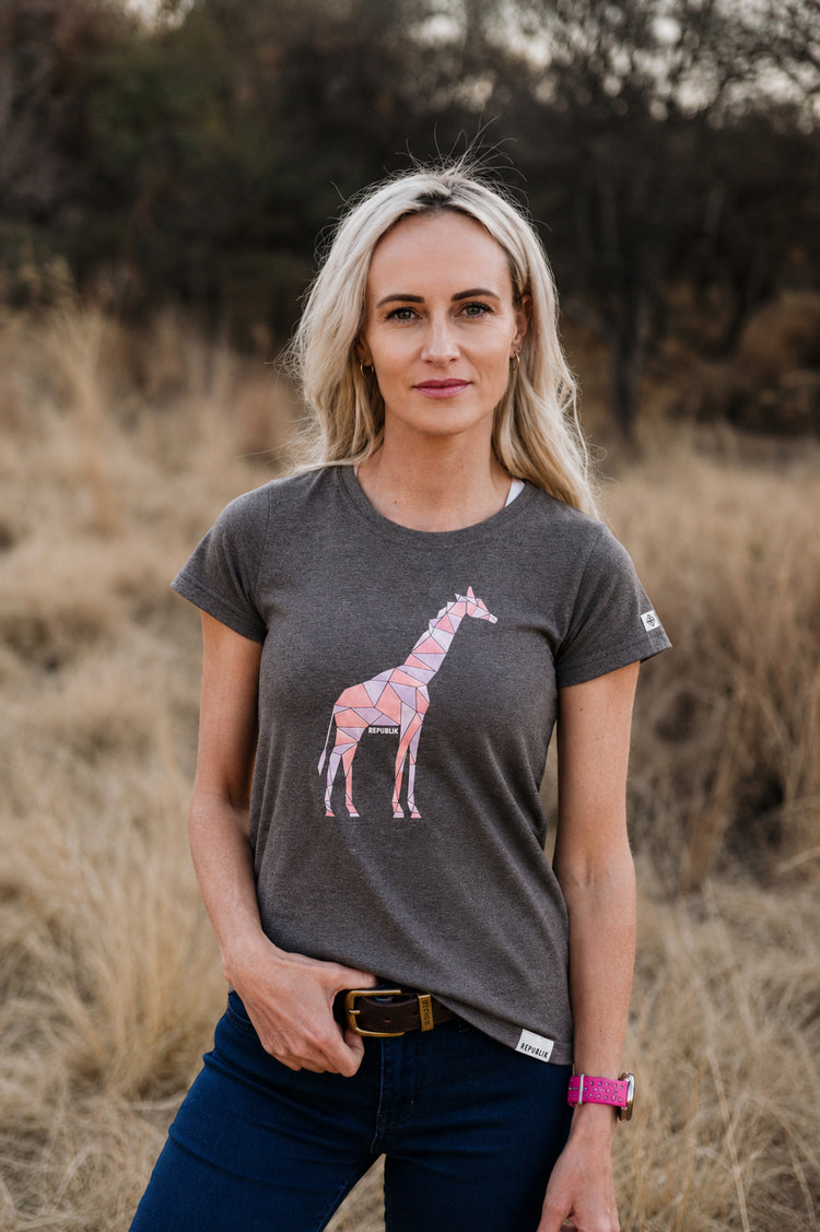 Geo Giraffe T-shirt - Brown