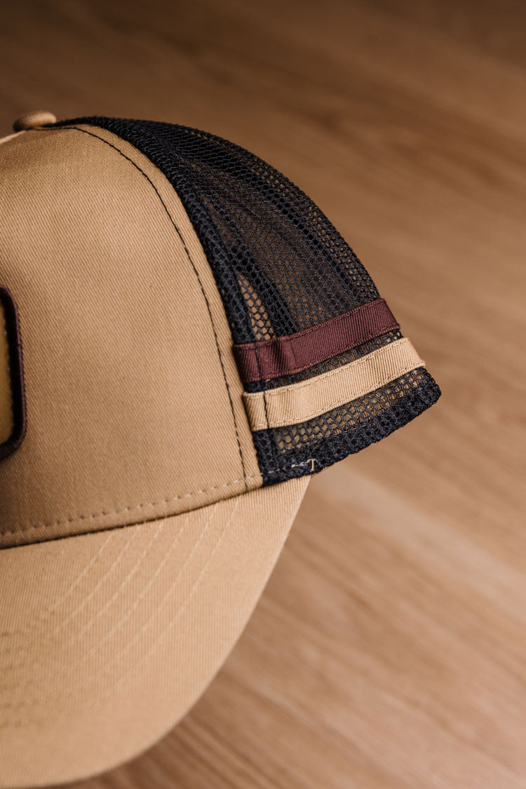 Land Of Horn & Hide Hoed